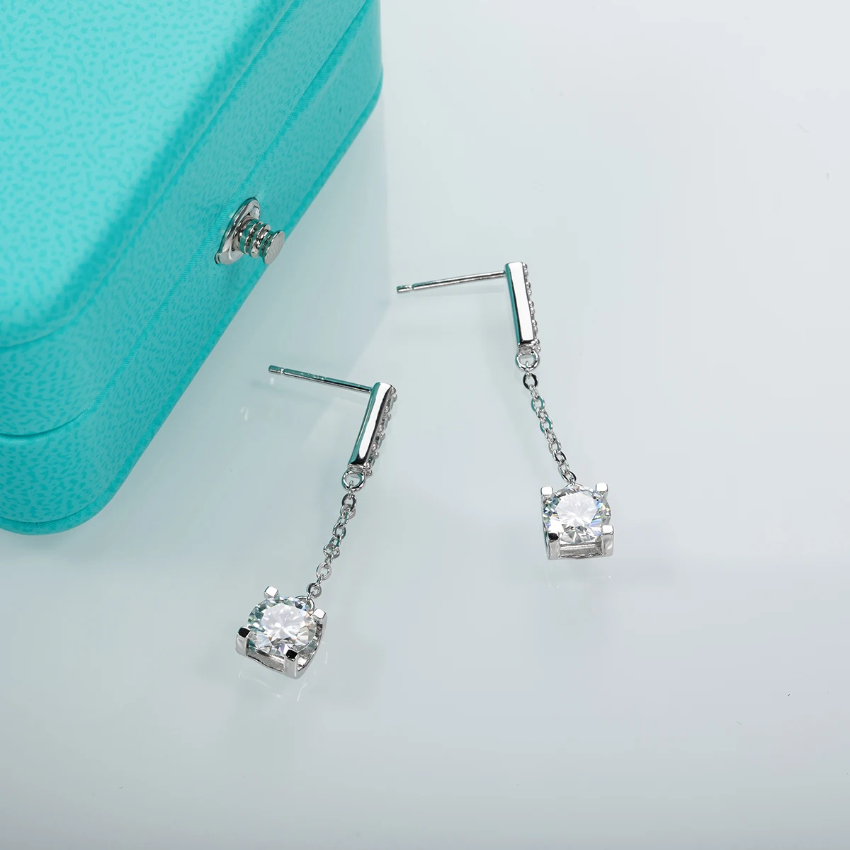 AnuJewel 1 Carat D Color Moissanite Diamond Classic Earrings 18K White Gold Plated Charm Earrings For Women Jewelry Wholesale