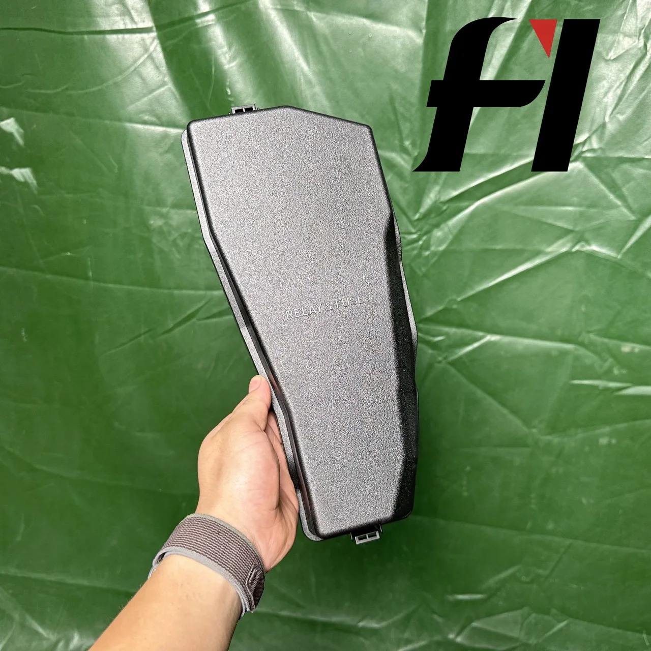 82662-07200 82662-07210 82662-07240 82662-07260 82662-07280 82662-07211  The upper cover of the fuse relay FOR TOYOTA CAMRY