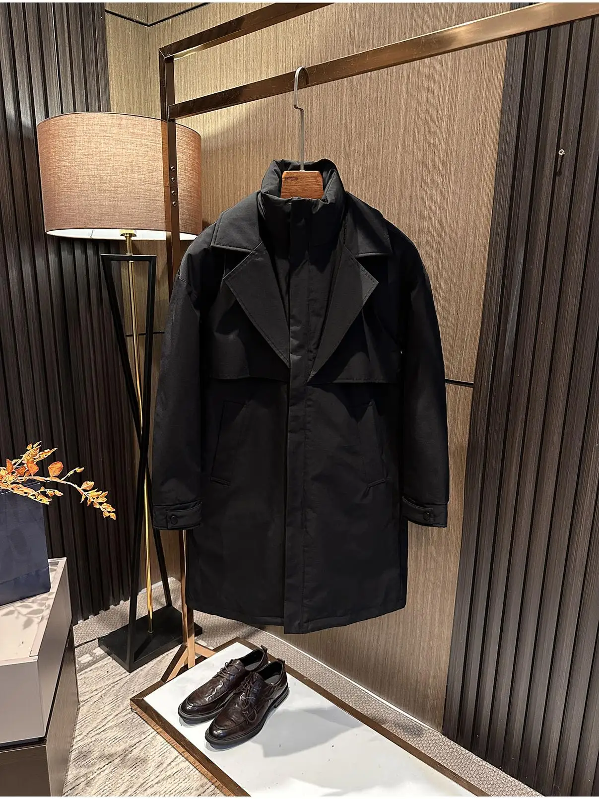 

High-Quali Italian Sle Men's Winter Jaet Quilted Coat Faionable Urban Daily Wear Windproof Warm Polyester Fiber