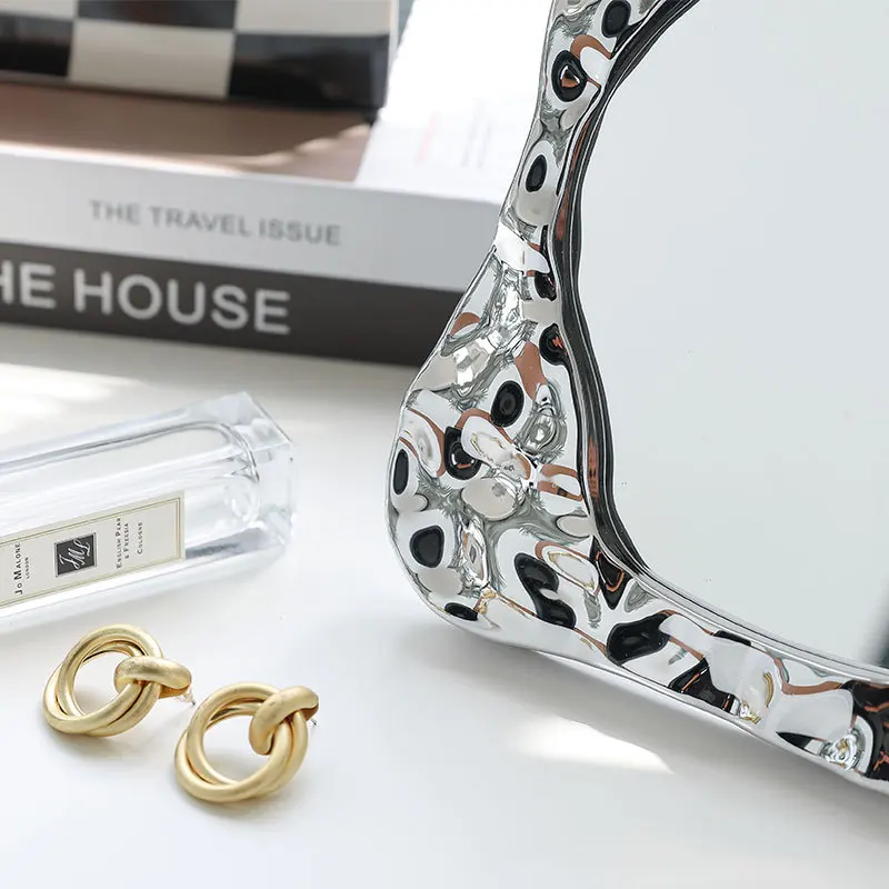 Irregular Vintage Dresser Mirror High Color French Makeup Mirror Bedroom Desktop Decorative Ornaments