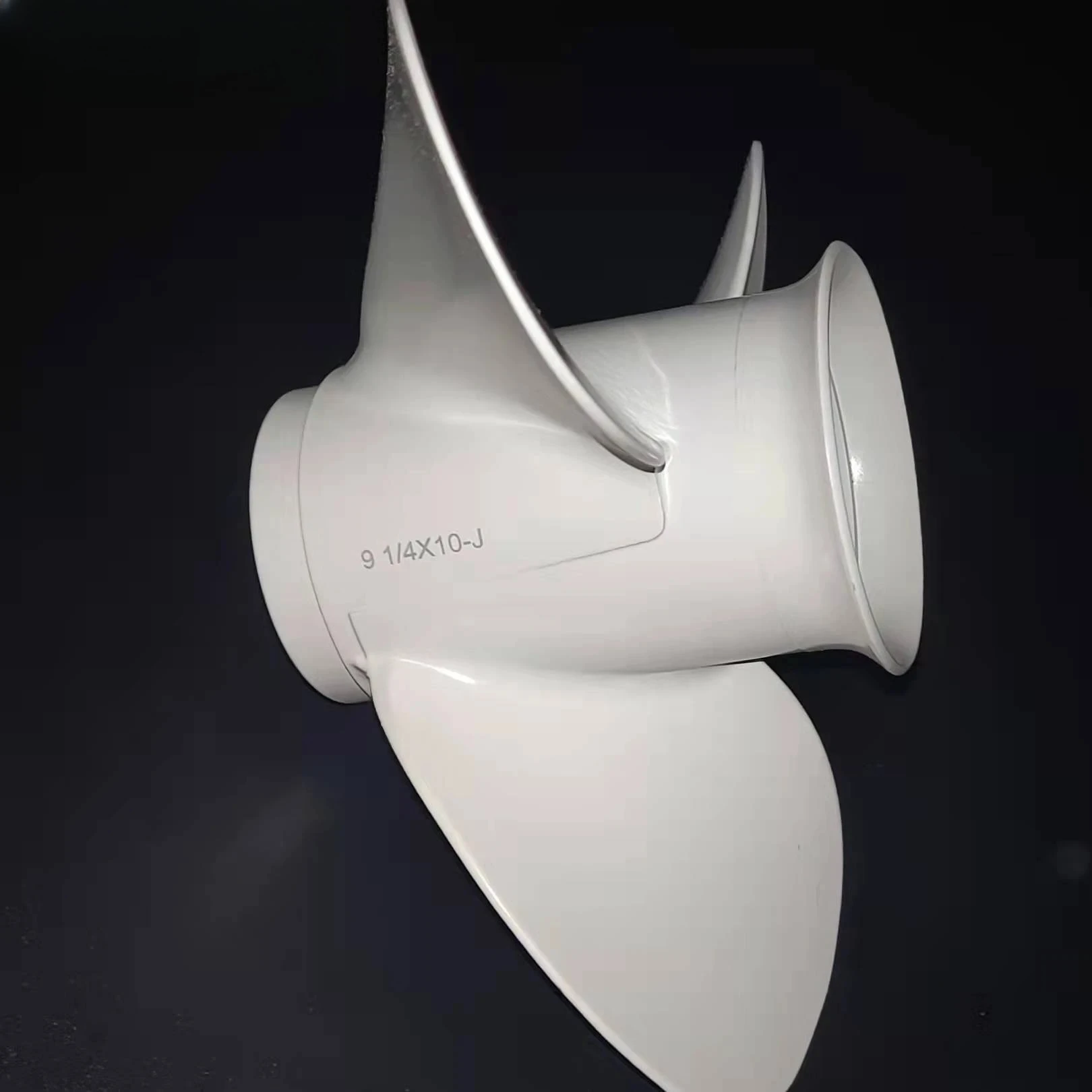 Marine Propeller for Hangkai Hidea Yamaha Parsun 3 Blades 2-Stroke 4-Stroke 9.9/15/18/20HP 10 Inch 9 1/4X10-J Outboard Motor