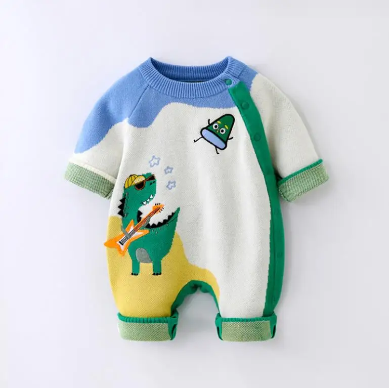 

Newborn mahua sweater