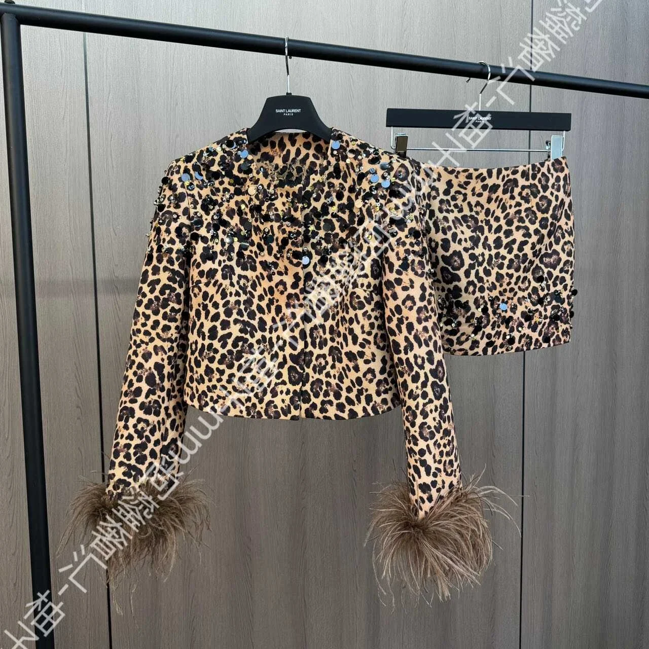 New Round Neck Long-sleeved Ostrich Hair Decorative Beaded Sequined Leopard Print Jacket High-end Coat for Women Spring Fall