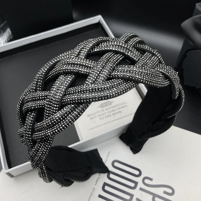 

Модная сверхпрочная шпилька и повязка на голову, инкрустированная бриллиантами, с высокой короной, идеально подходит для покупок и укладки волос.