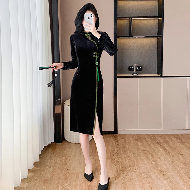 Sukienka Cheongsam damska z mieszanki aksamitu, nowoczesna orientalna suknia z kontrastowymi panelami, wykończeniem, elegancka sukienka Qipao na jesień i zimę, idealna na bankiety, 2025