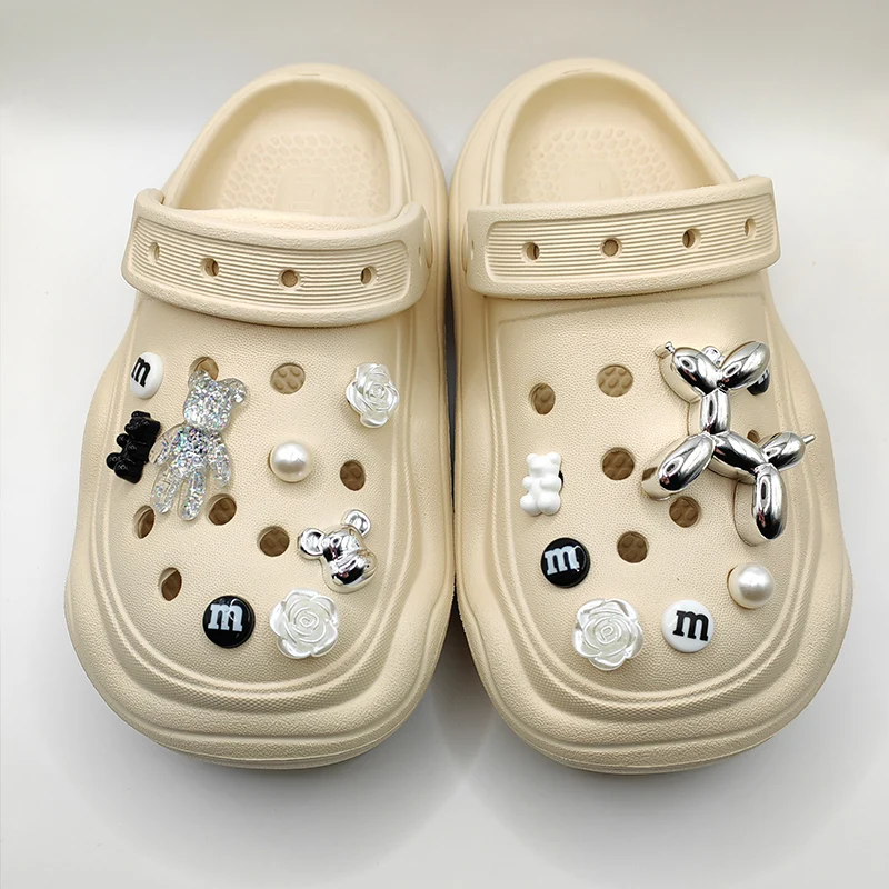 

Cartoon Animal Bear Shoe Charm DIY Shoe Decorations Button Accessories for Bogg Bag Slides Sandals Clogs Kids Gifts