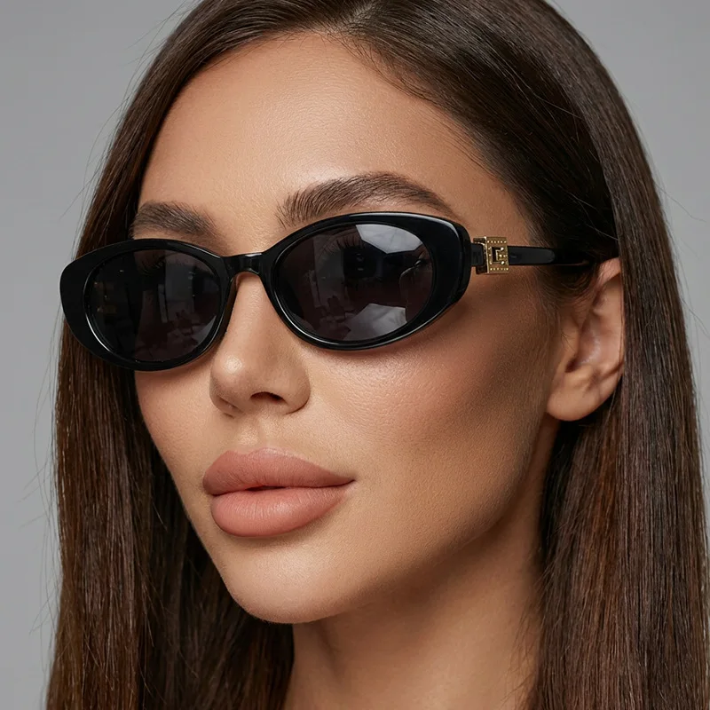 Protective Glasses New Small Cat Eye Sunglasses Women Rivet Decoration Fashion Sun Glasses Luxury Ladies Style Eyeglasses UV400