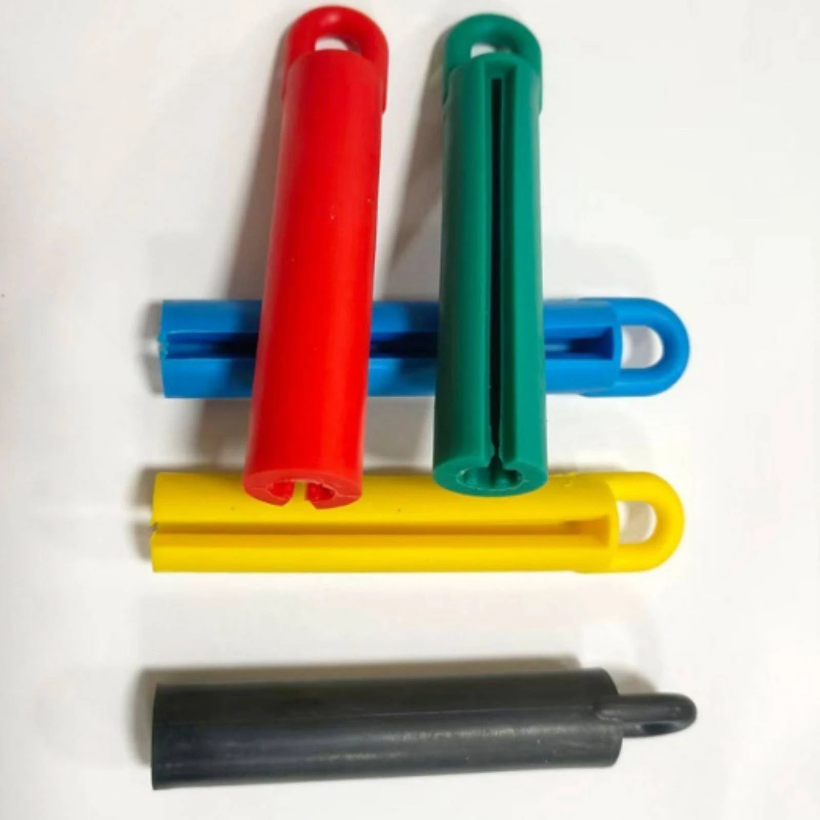 Pool Cue Hanger Compact Cue Hanger with Hanging Loop Pool Stick Holder Sturdy Long-Lasting for Game Rooms