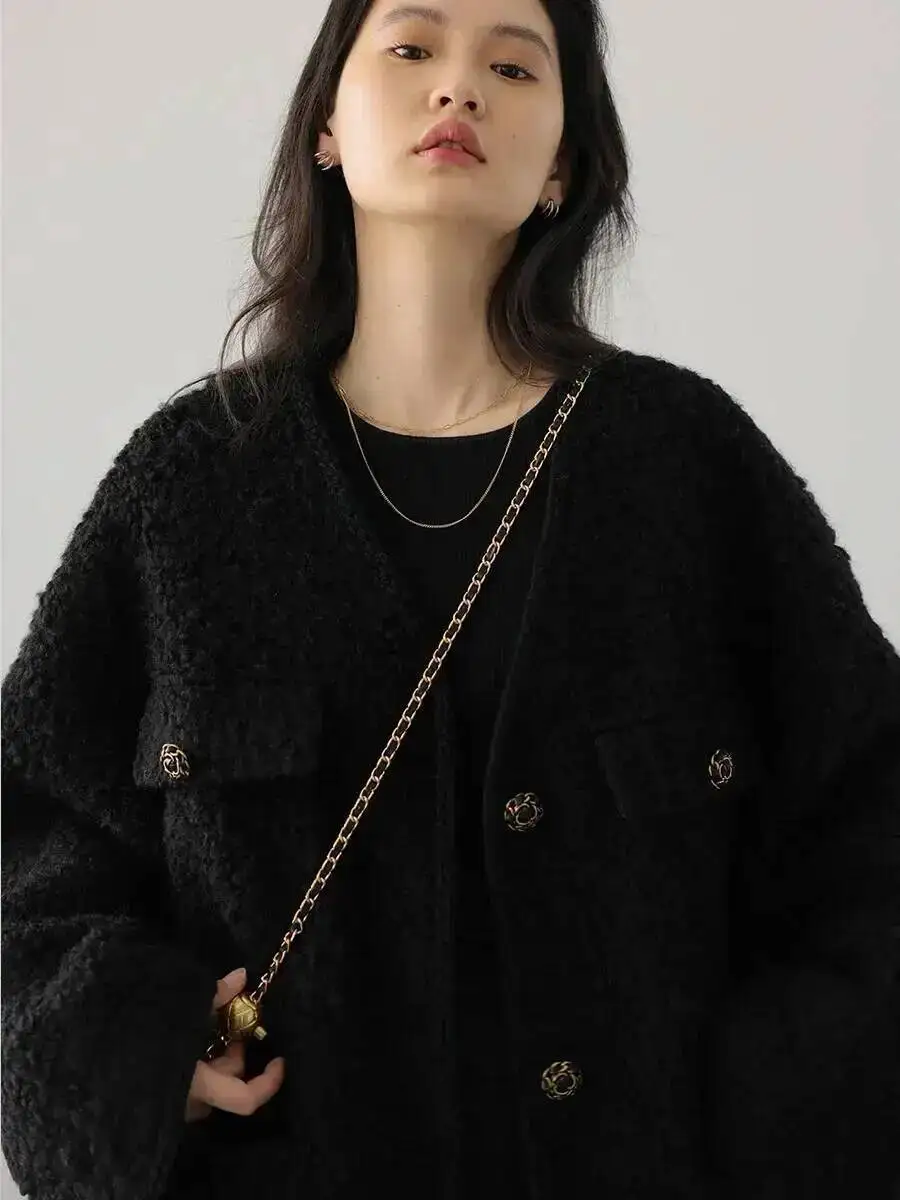 UMI MAO Women's Woolen Coat Heavy Industry Down Jacket Vintage V-Neck Woman Down Coat Female Tops Autumn Winter