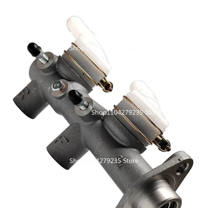 

Suitable for 0454605 0455220 North Star RZR170 Multi Functional All Terrain Vehicle UTV Brake Accessories Brake Master Cylinder