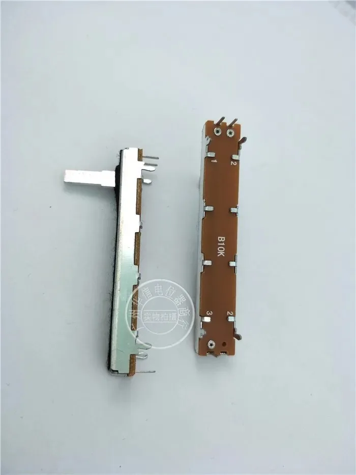 

VCM-4X console straight-slide fader potentiometer 4521N B10K handle length 15MMC
