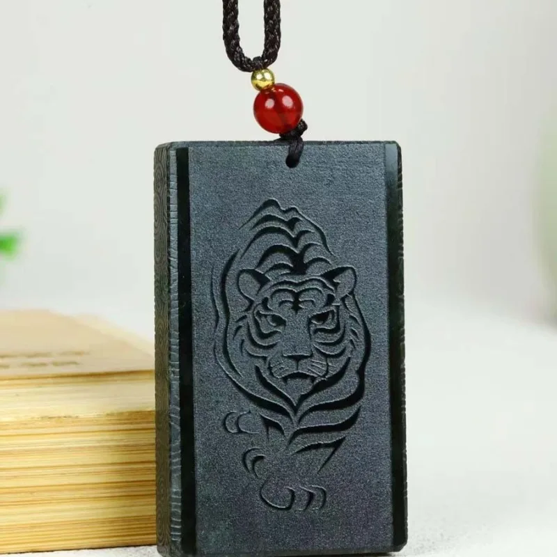 

Dark Green Natural Hand-carved Tiger Pendant Fashion Boutique Jewelry Men's and Women's Tiger Jade Necklace Gift