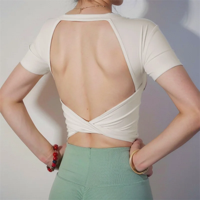 Aiithuug Open Back Yoga Crop Short Sleeve Workout Athletic Shirts Sexy Backless Sports Bra Tank Top Tight T Shirts Built in Bra