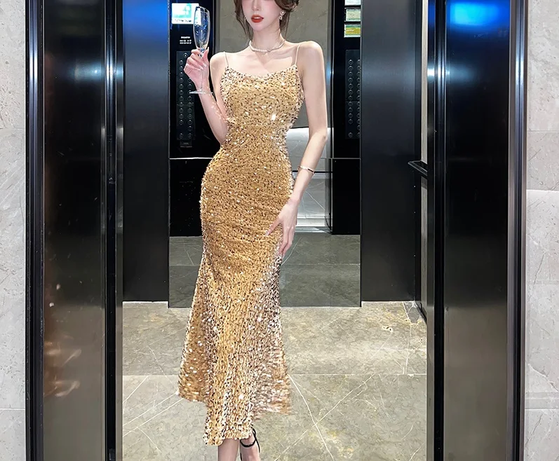 Real Time Celebrity Style Dress Sparkling Velvet Sequins Sexy V-Neck Evening Dress Strap Dress Long Fishtail Dress