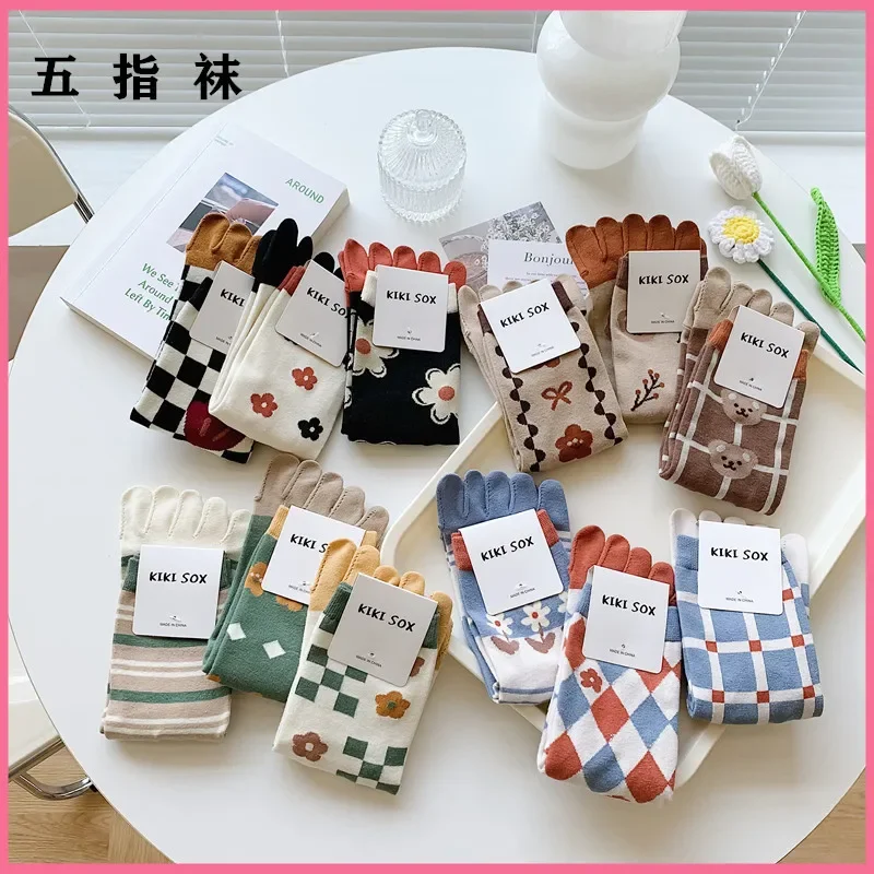 Cartoon Five-finger Women's Socks Personality Wicking Sweat, Anti-slip Mid-tube Socks Breathable Anti-odor Cotton Socks