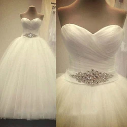 ZJ9056 Customized Ball-Gown Wedding Dress 2024 Strapless Sweetheart Lace-Up Bridal Gown White Tulle Appliques Women