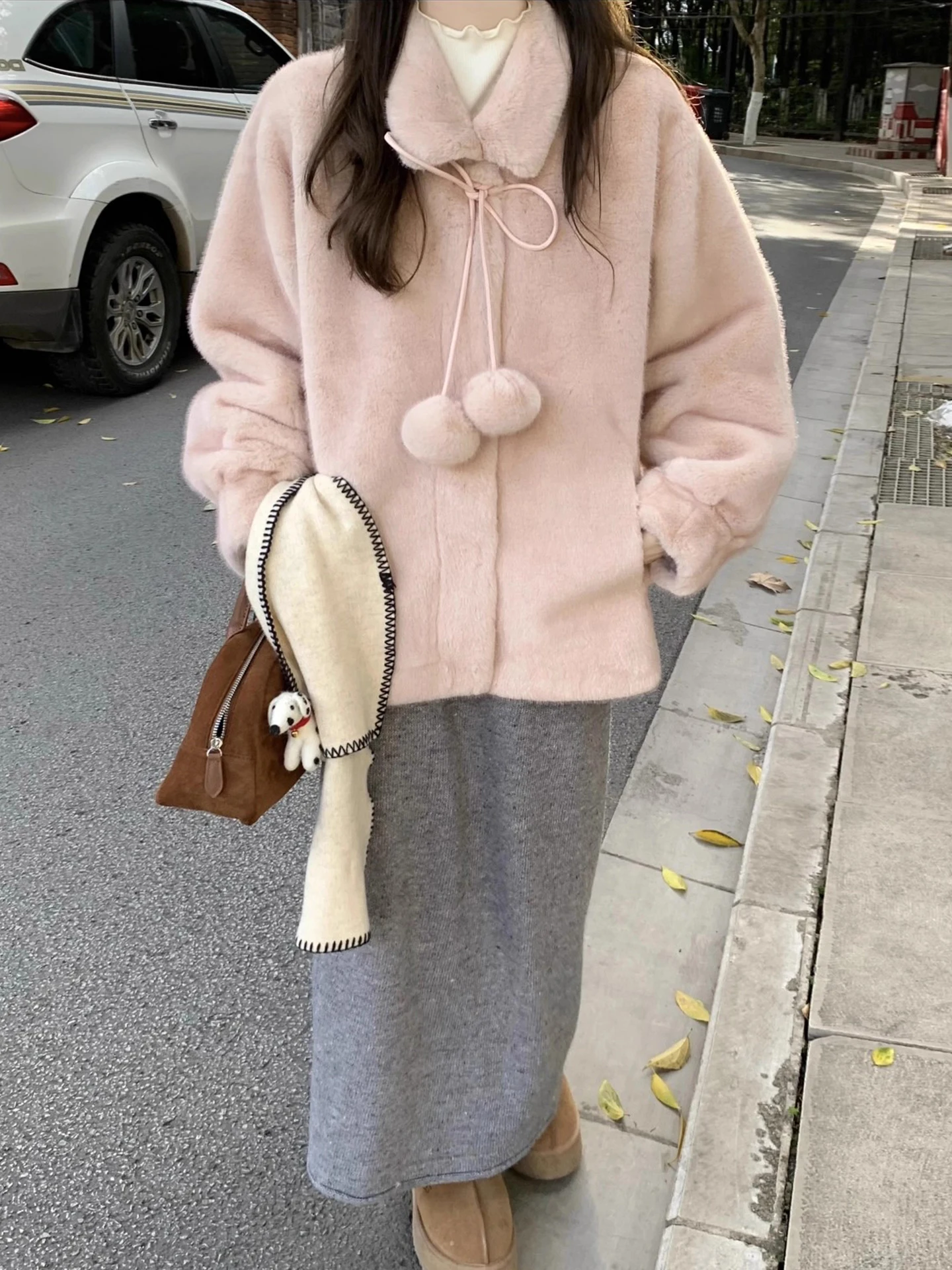 معطف نسائي أنيق من الفرو الوردي من Clothland بأكمام طويلة وسترة سميكة بنمط فضفاض ملابس خارجية معاطف عصرية Mujer CB193