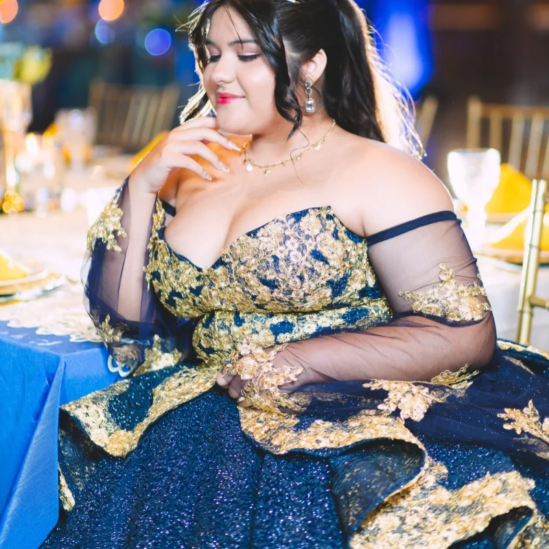 

Shiny Dark Blue Quinceanera Dresses Off the Shoulder Glitter Decal Layering Long tail Vestido De 15 Quinceanera Customize