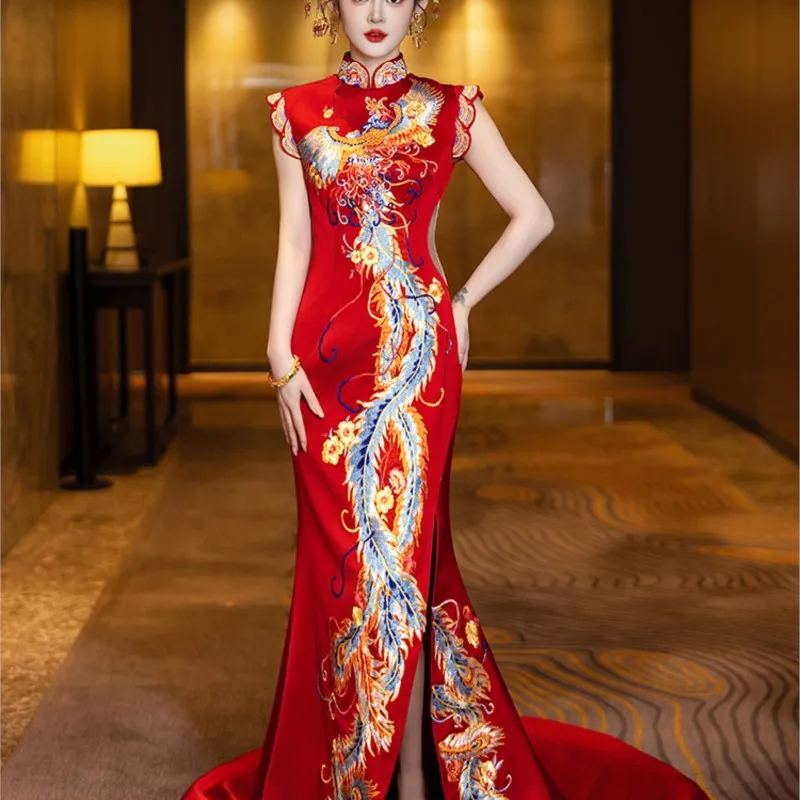 

Wedding dress Traditional Chinese cheongsam gown