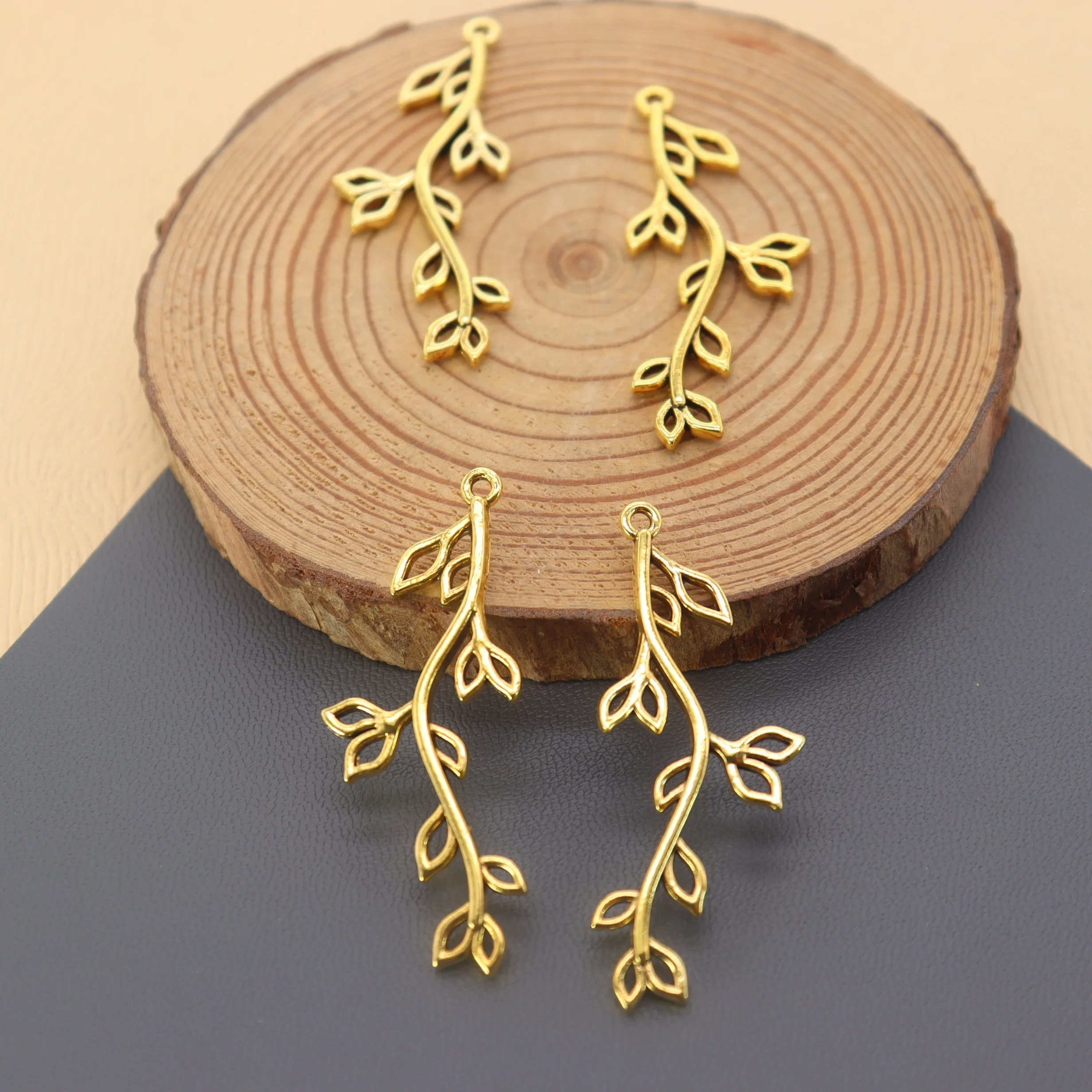 30 Pieces of Alloy Floral Branch Connectors for DIY Jewelry Making - Complex Leaf Design Charm, Durable Craft Items, Handmade AC