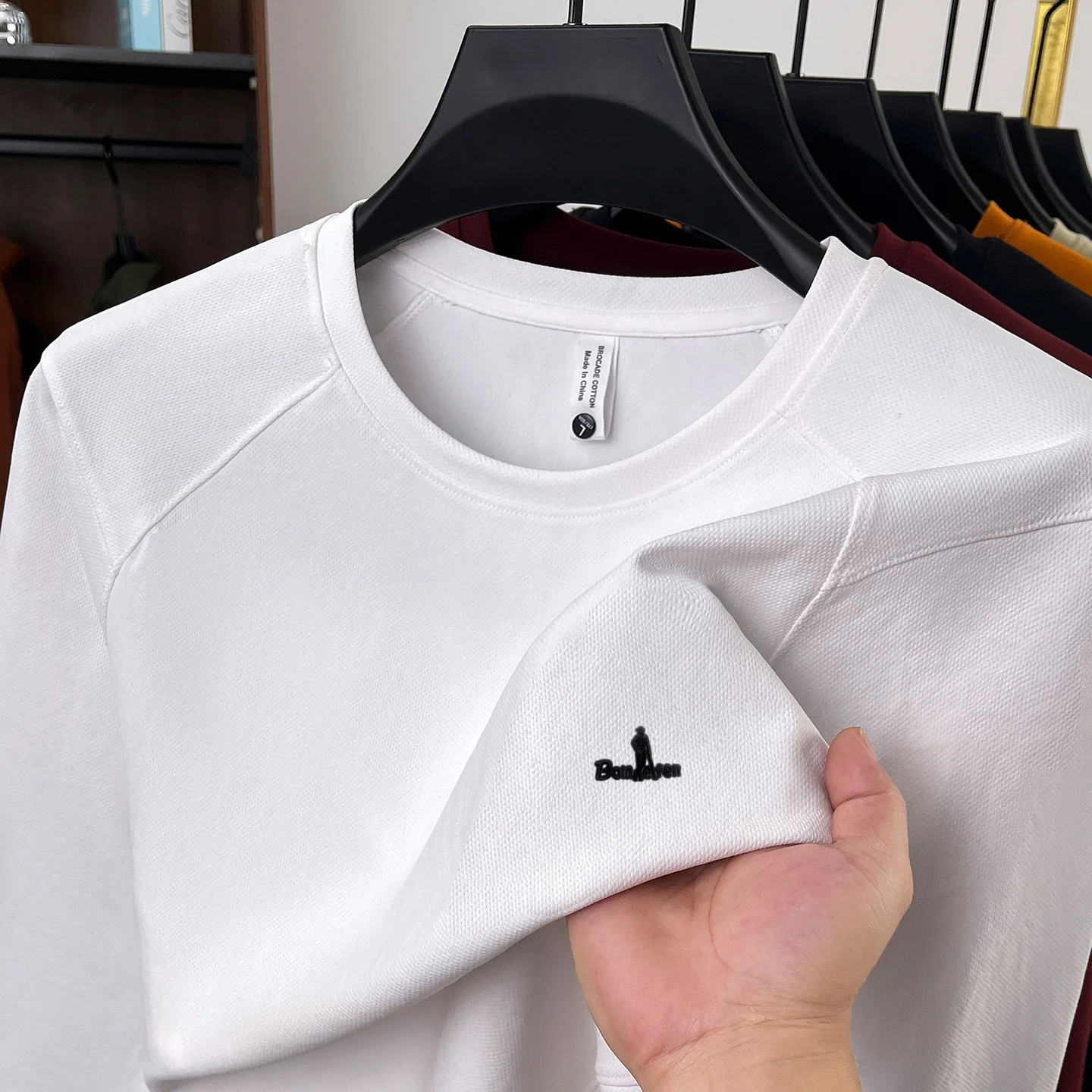 Light Luxury Men's fashion pullover brand exquisite letter embossed golf casual round neck high-quality autumn new sports shirt