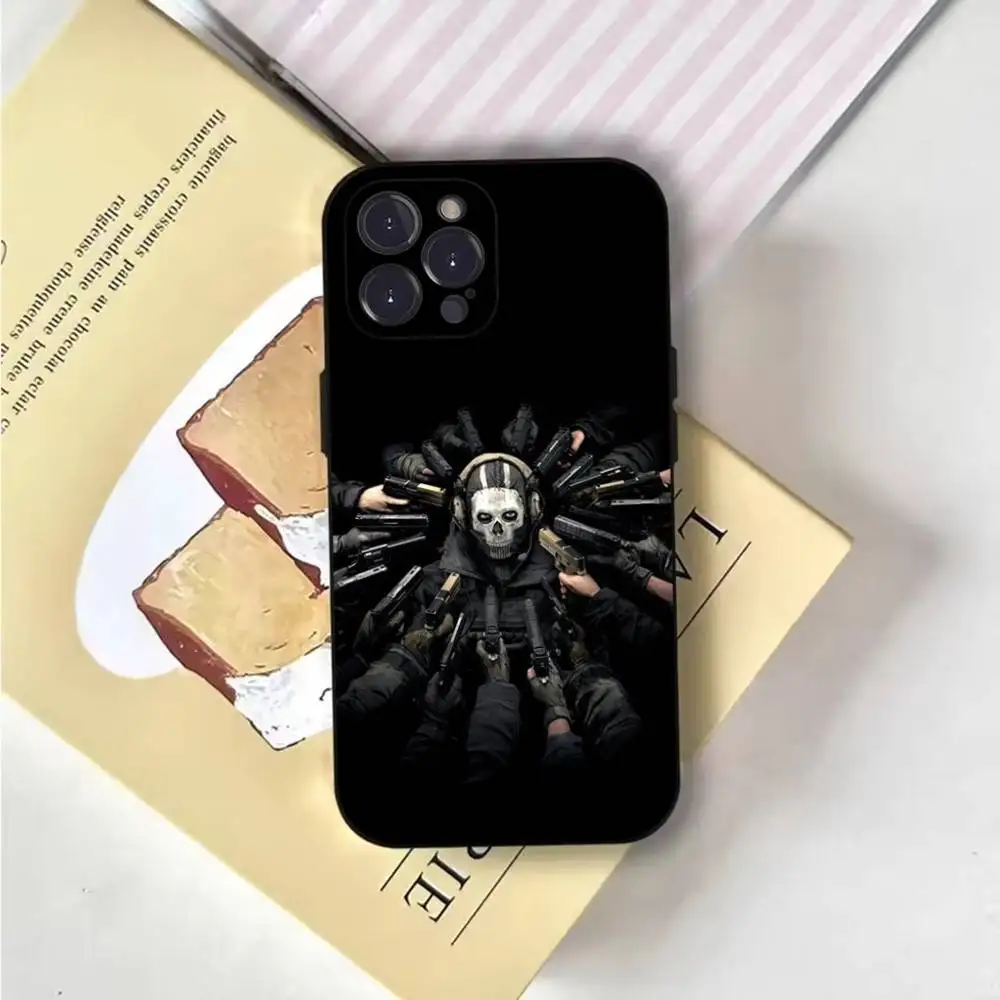 حافظة هاتف Game Call Of D-Duty 2 لهاتف iPhone 17,16,15,14,13,12,Pro,Max,Plus,E,SE4,Air,Mini Black Soft Cover