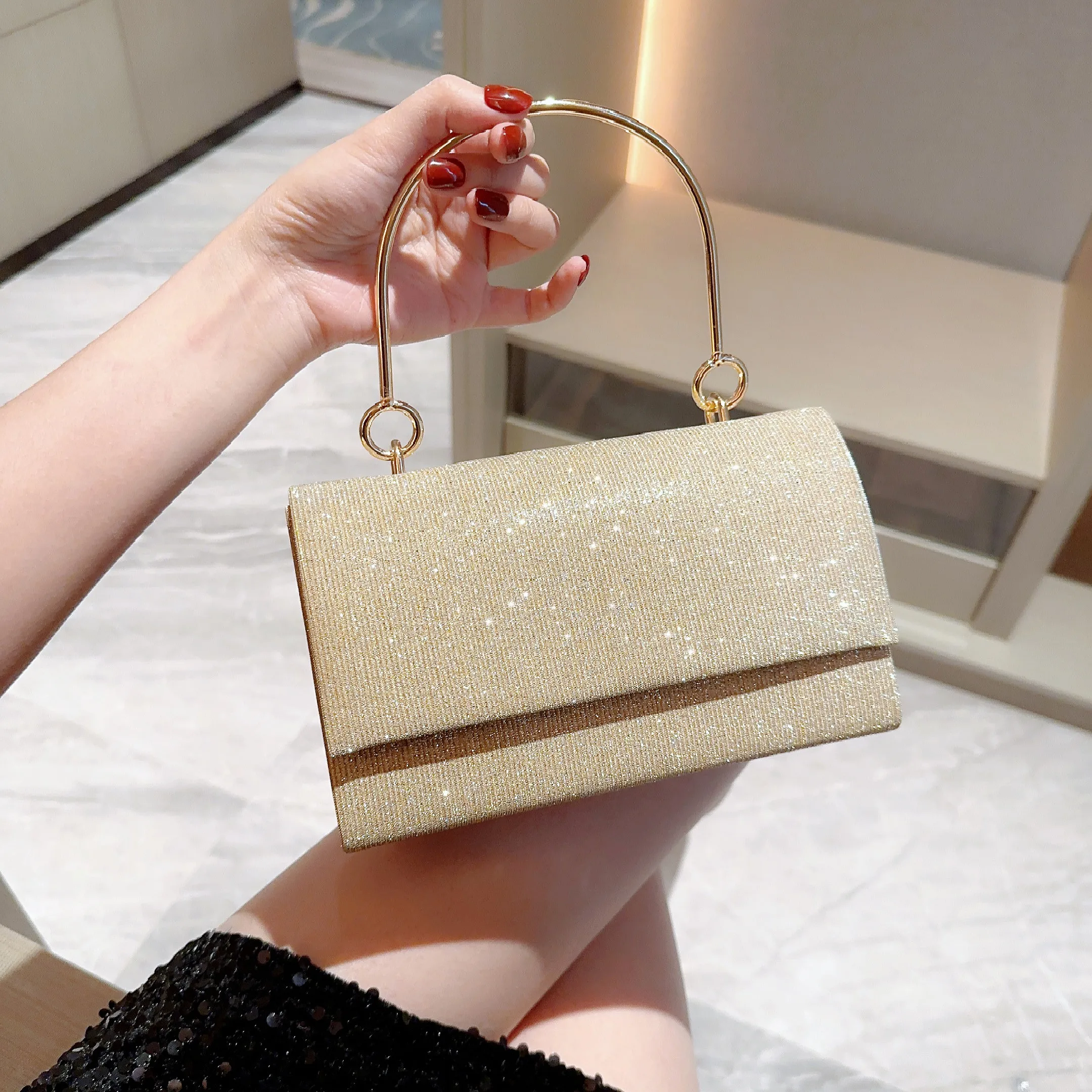 Women's Classic Metal Bracelet Flap Evening Bag Sparkling Handbag Party Bag Evening Bag Dress Bag Wedding Bag Prom Bag