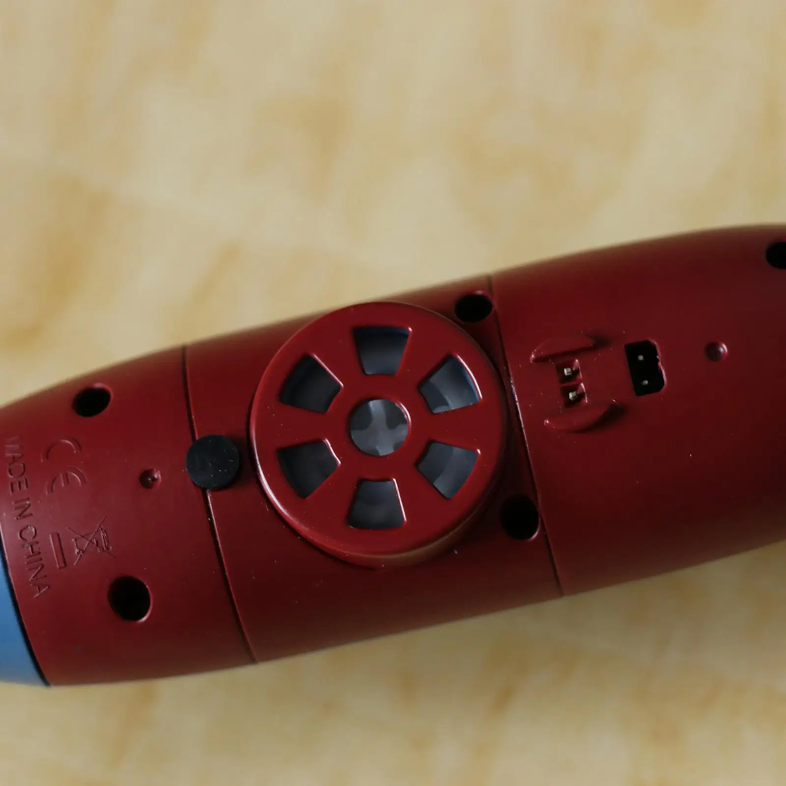 

1pc Mini RC Submarine 0.1m/s Speed Waterproof Watercraft Toy 6 Channel