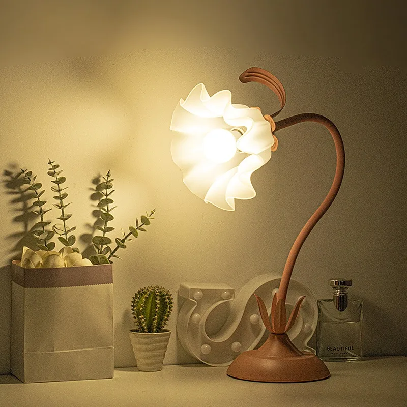 110V US standard table lamp Bedroom bedside American country flower light touch dimming dormitory night light