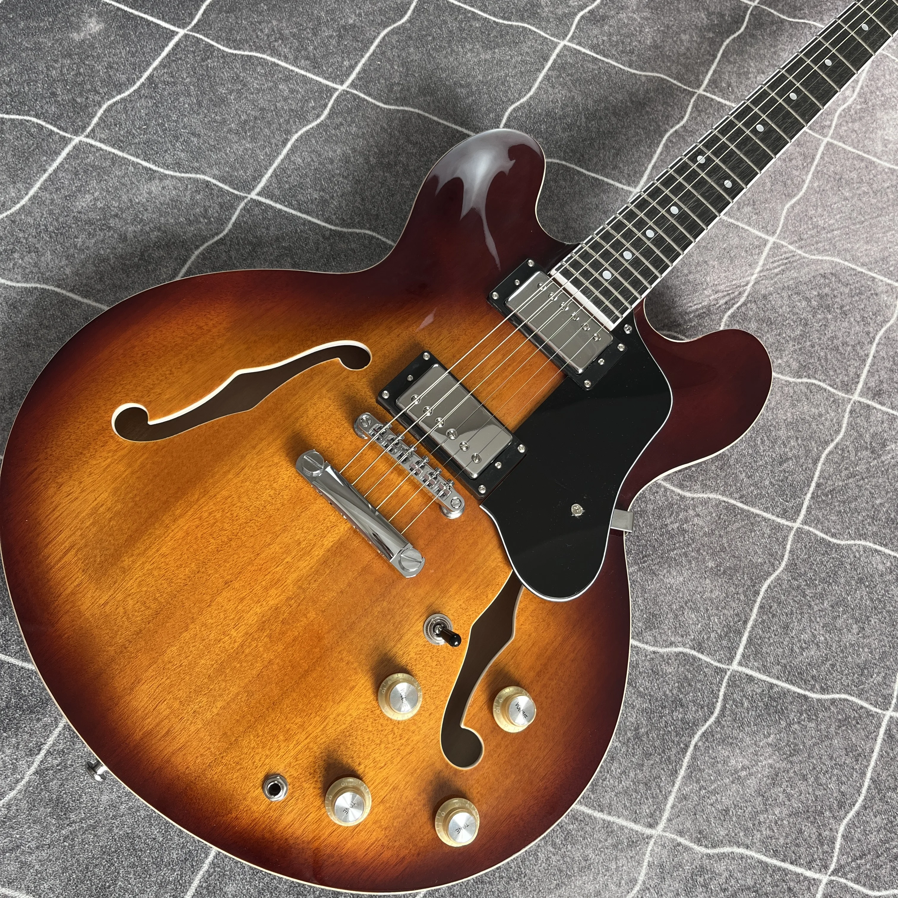 Semi-Hollow Jazz 335 Electric Guitar, Double F Hole, Gloss Finish, HH Pickups, Rosewood Fingerboard