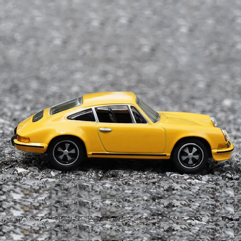 Diecast 1:43 Scale 911 Coupe 2.4 1971 DEA Model Alloy Car Finished Product Simulation Series Toy Automobile Souvenirs Collection