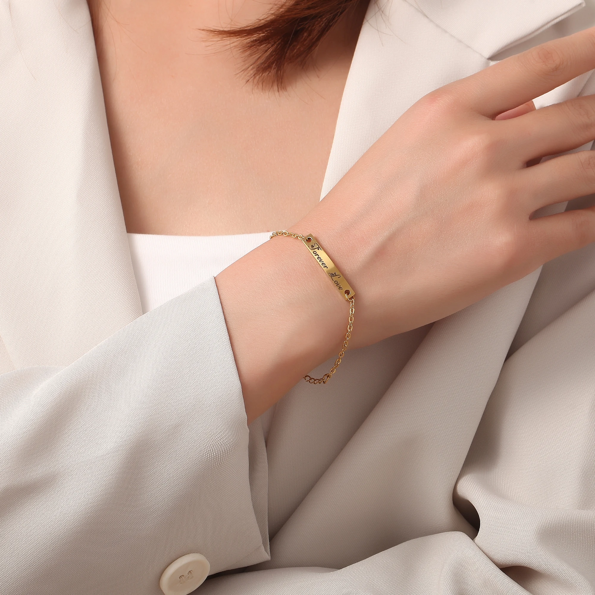 Personalized Name Bracelet For Women Engraved Custom Name Bar Text Bracelet Unique Stainless Steel Friendship Jewelry