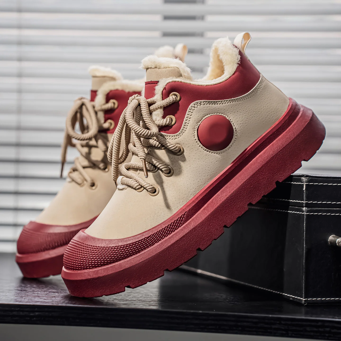 

Winter Cotton Shoes, Men's Low-top Insulated and Thickened Warm Cotton Shoes, Casual and Versatile Sports Sneakers