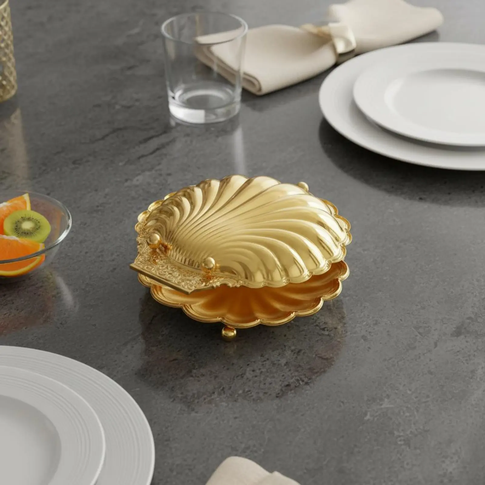 

Золотая декоративная коробка для конфет в форме ракушки из цинкового сплава, с крышкой, элегантное украшение