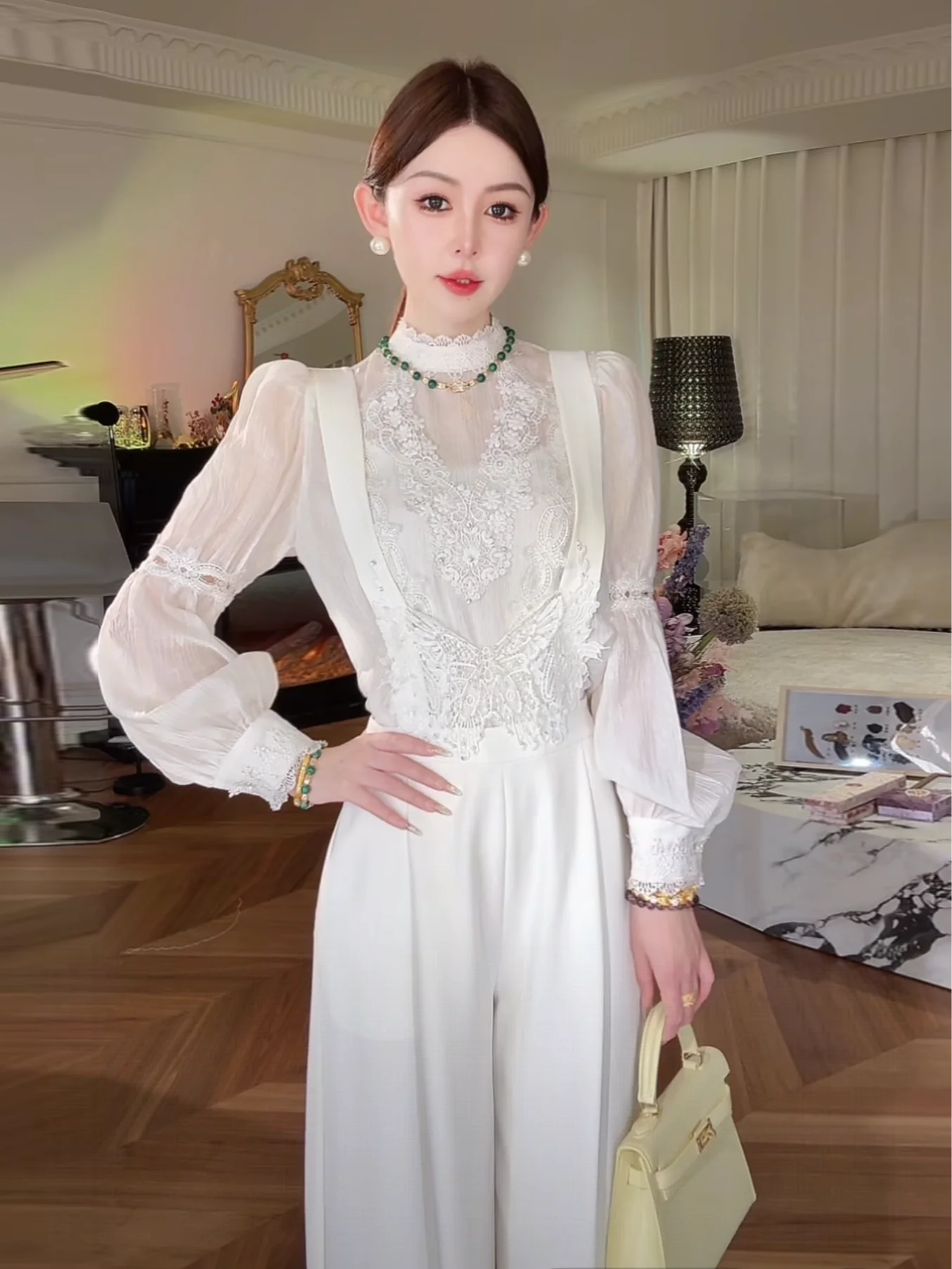 

Женский топ Yuxiao Faion с рюшами, воротником-стойкой и вышивкой цветочным узором, на бретельках, ранняя осень 2025, оригинальный дизайн