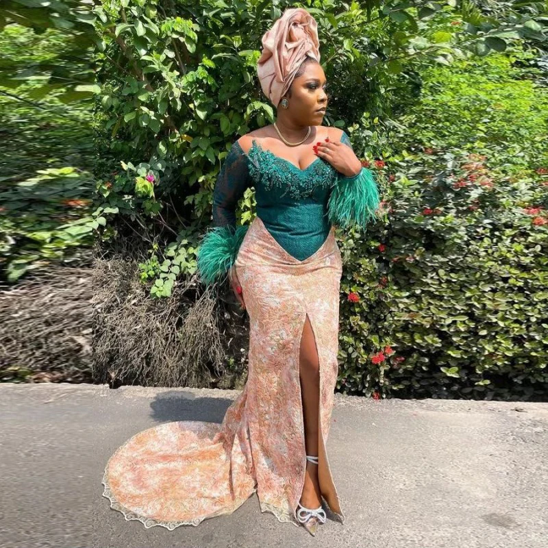 

Изумрудно-зеленое платье русалки для выпускного вечера с разрезом страуса Vestidos Noche, аппликация из бисера с перьями, роскошное вечернее платье знаменитостей для женщин на заказ