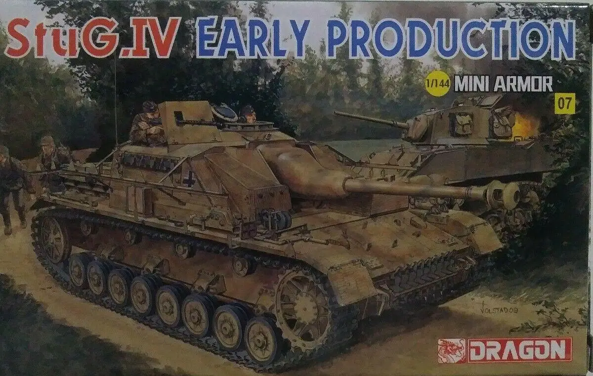 

Dragon Models 1/144 scale kit 14111, StuG. IV, Early production.