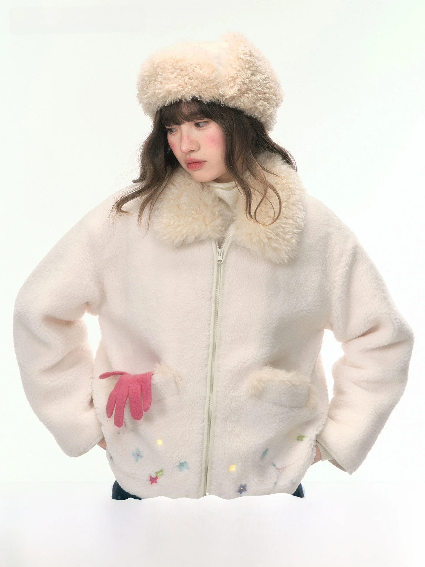 

Женская зимняя модная куртка Ele Embroidered с вышивкой и воротником из искусственного меха ягненка, бренд Canstoregirls, из полиэстера, в милом стиле