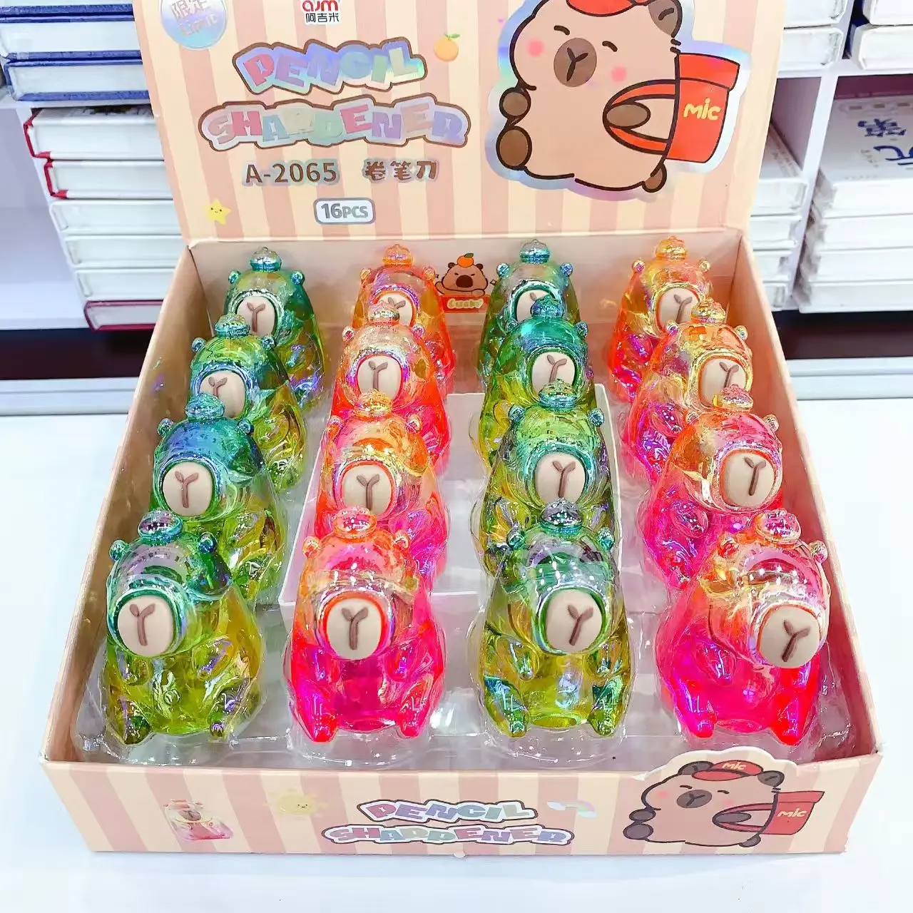 16Pcs/Box Cute Laser Capybara Pencil Sharpener Single Hole Anime Capybara Pencil Cutter Cartoon Kawaii Pencil Cutting Tools Gift