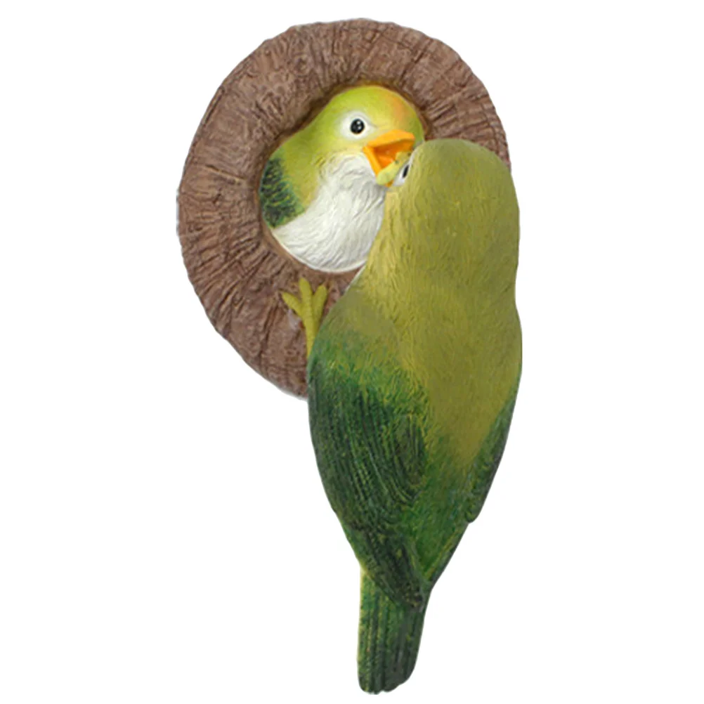 

Resin Bird Ornament Hanging Garden Decor Outdoor Courtyard Accessory Cute Bird Statue for Tree Pendant Decorative Yard Art