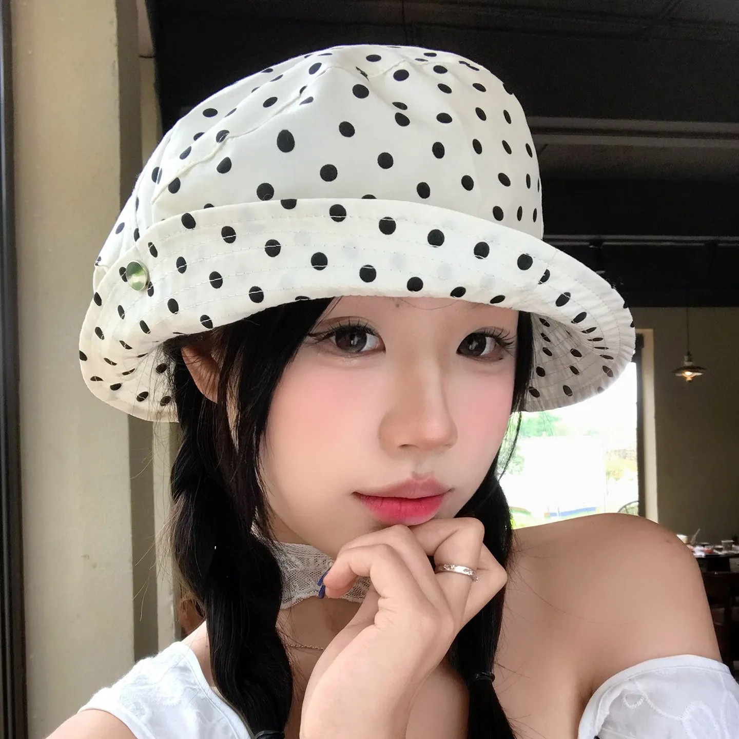 Koreanische Polka-Dot-Jacquard Newsboy Caps mit breiter Krempe für Damen – Vielseitige achteckige Malerhüte für Frühling und Sommer – Detail 4