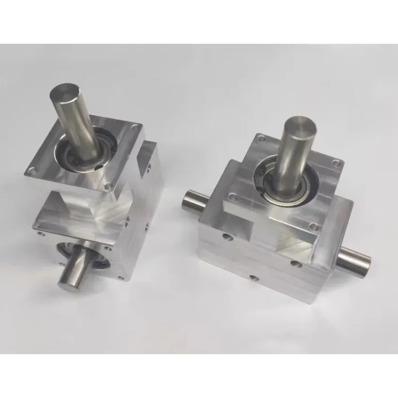 

Cosmos Grocery Store Small Angle 90 Degrees 1:1 Spiral Bevel Gear Shaft 12mm Co-directional Dual Output Shaft Differential