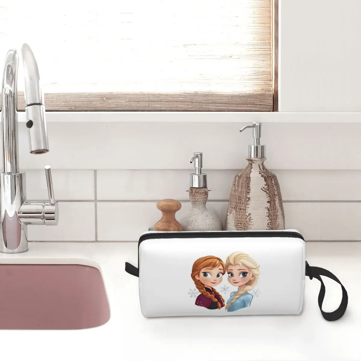 Frozen Anna Elsa Heart Makeup Bag Pouch Zipper Cosmetic Bag Travel Toiletry Bag Organizer Storage Bag Men Women