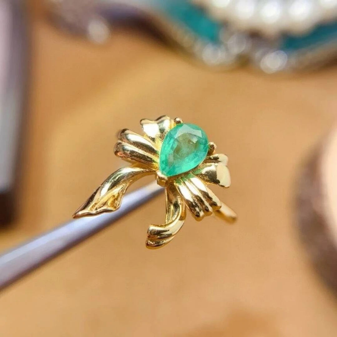KJJEAXCMY High End Women's Ring Natural Emerald S925 Silver Colorful and splendid The entire body is spotless and flawless