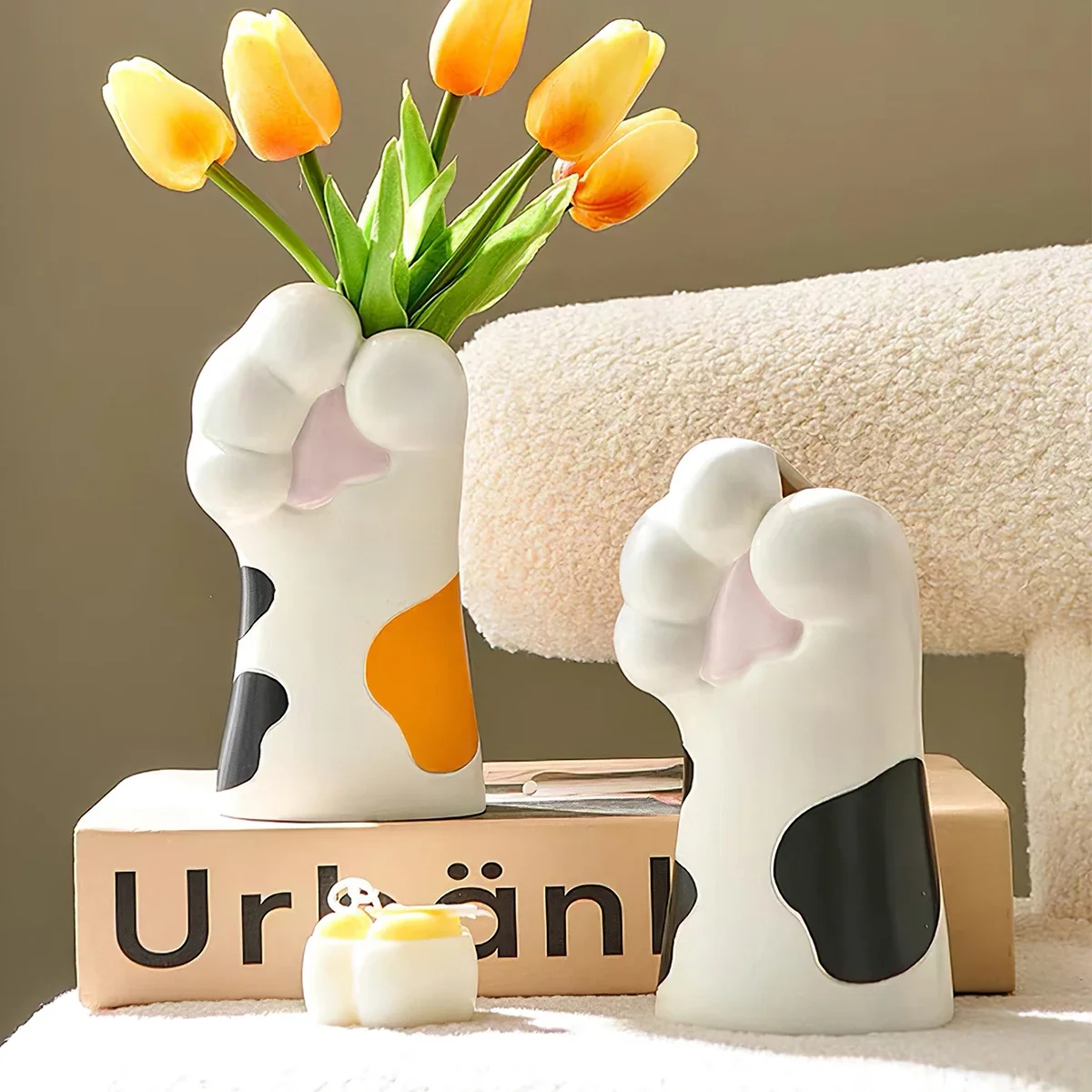 

1PC, cat's claw shape resin vase, suitable for desktop flower arrangement, pen holder, makeup brush storage, etc