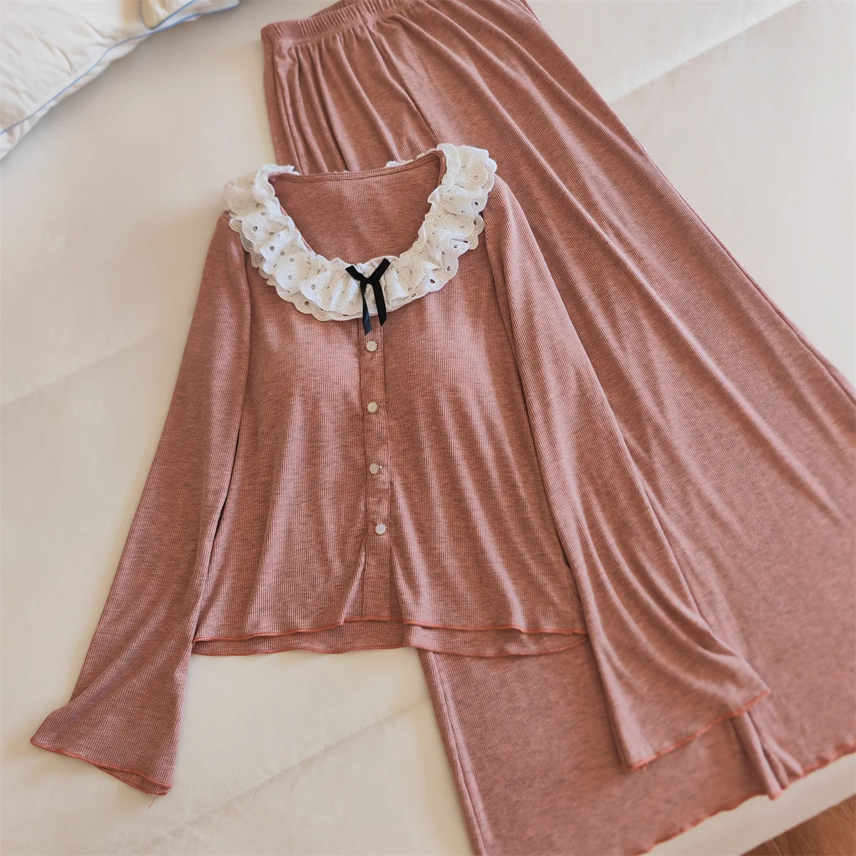 

Модальная домашняя одежда: женская пижама, весенне-осенний комплект из двух предметов с бантом, длинными рукавами и длинными брюками, с подкладкой для груди, домашняя одежда, пижамы для женщин