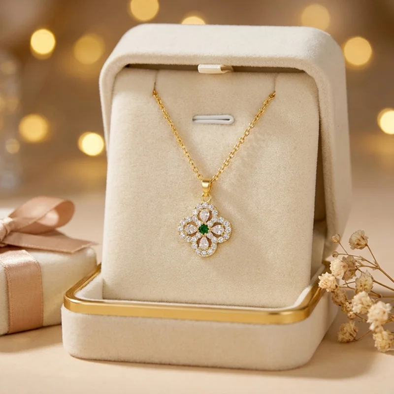 Clover Pendant Necklace Women's Light Luxury Style Collarbone Chain Elegant Lucky Versatile Style