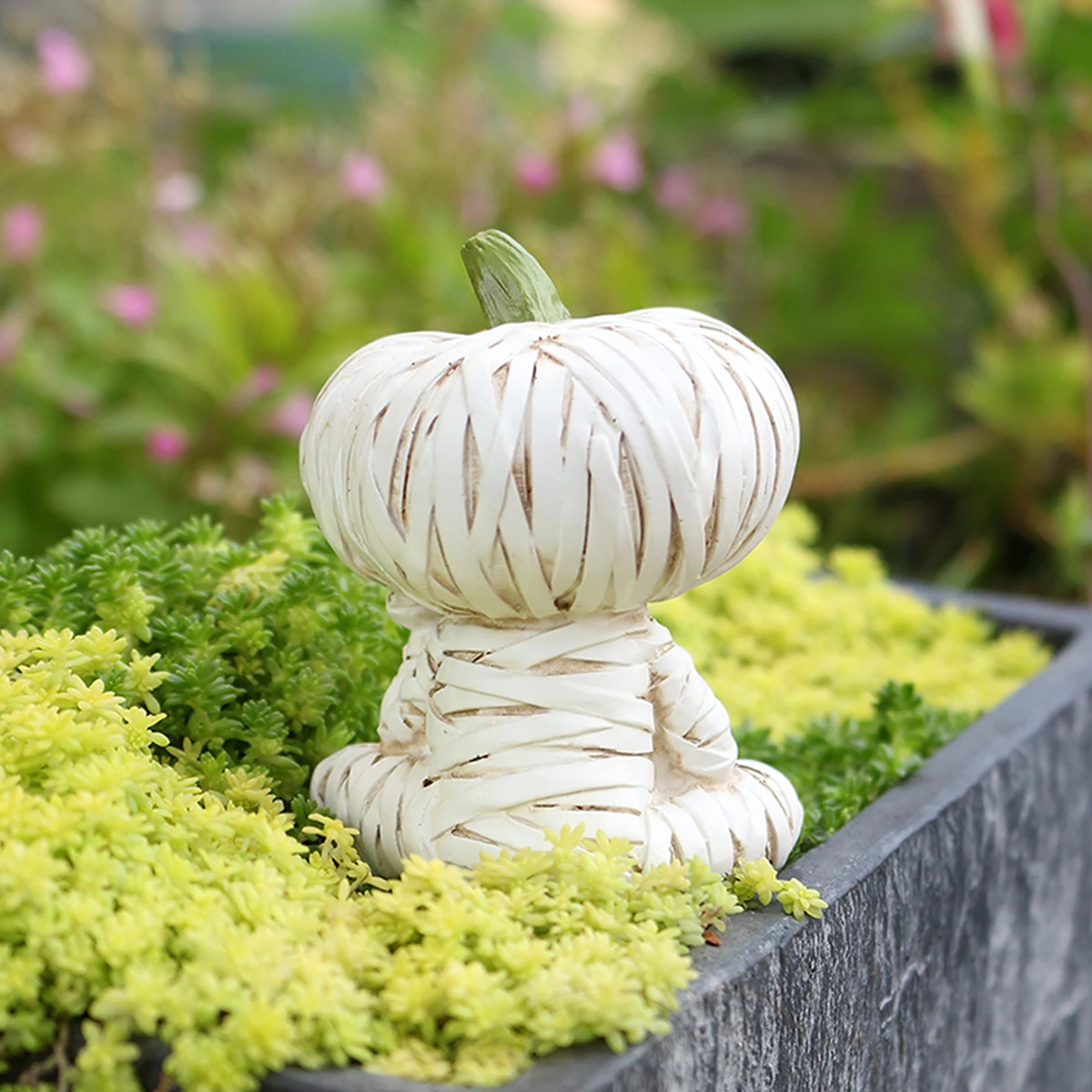 Halloween Bandage Pumpkin Fishing Statue - 3.11 Inch Horror Funny Pumpkin Ghost Holiday Decorations, Creative Resin Handicrafts