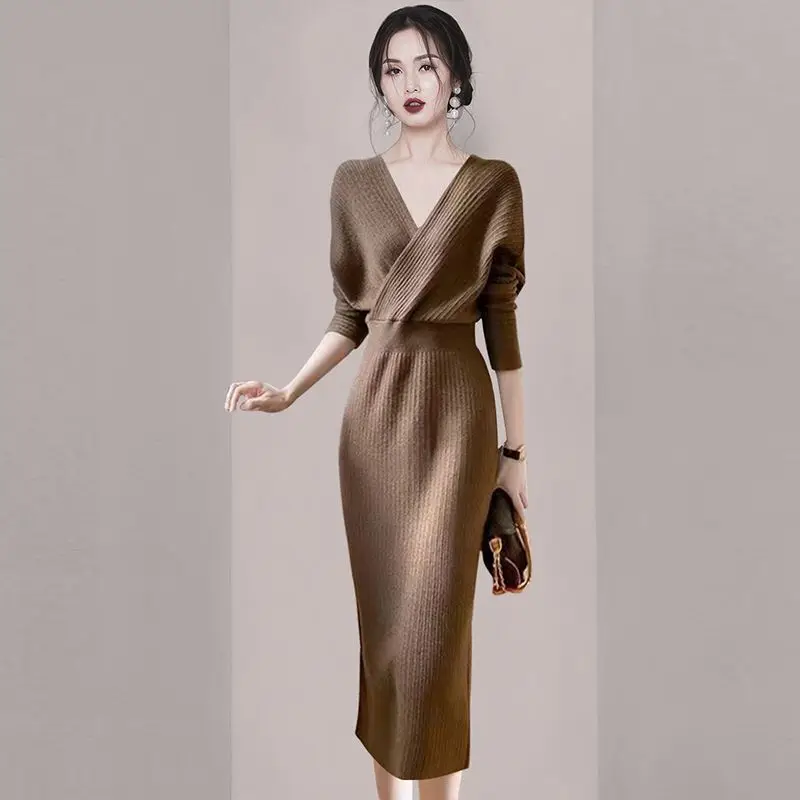 Autumn Winter New Fashion Temperament Elegant Dress Women Clothing Vintage Chic V-neck Solid Warm Wool Knitted Dresses