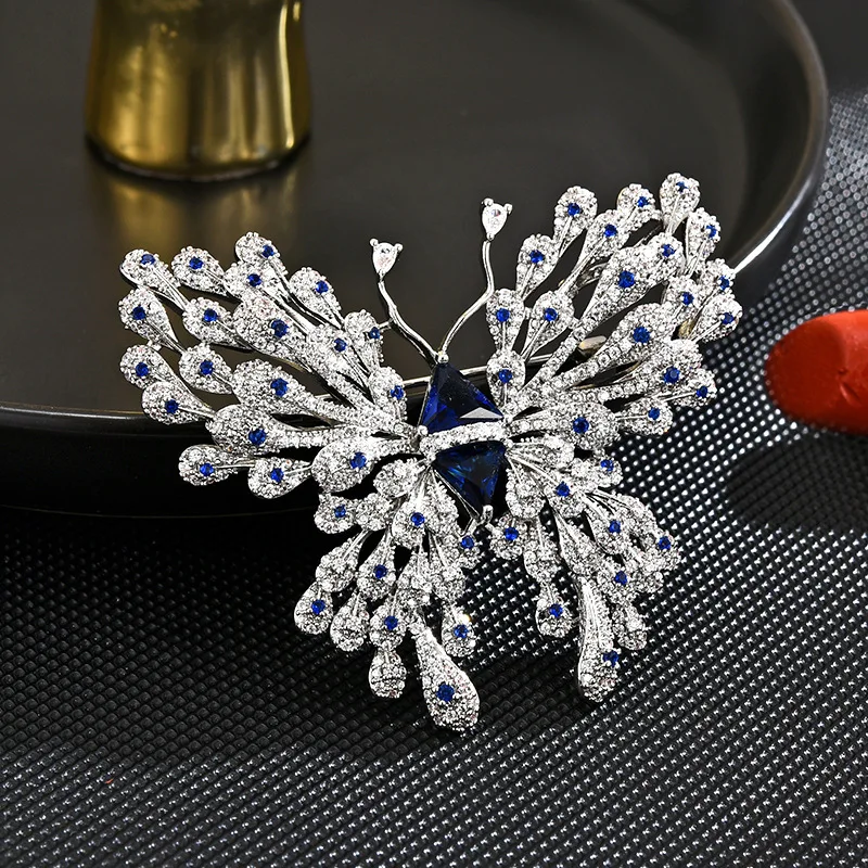 French Retro Delicate Colorful Butterfly Brooch Elegant Temperament Micro-inlaid Zircon Classic Corsage Clothing Accessories Pin
